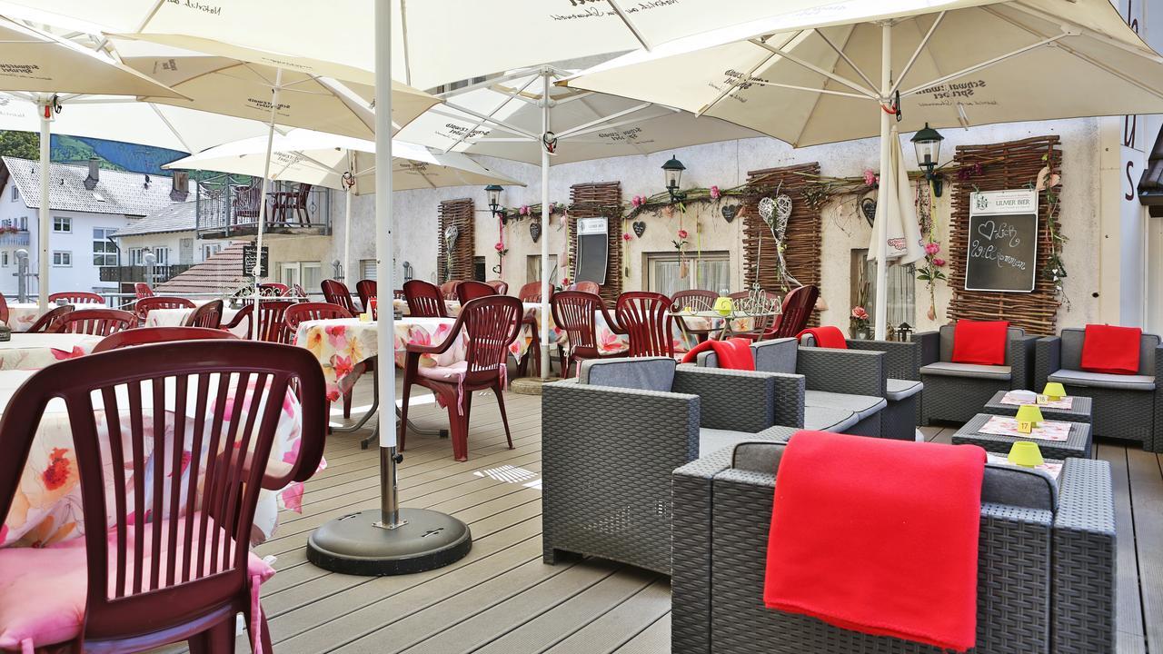 Hotel Restaurant Rebstock Oppenau Exteriör bild